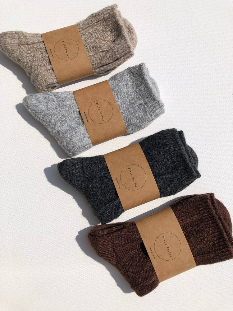 CABLE WOOL SOCKS: Brown / M/L