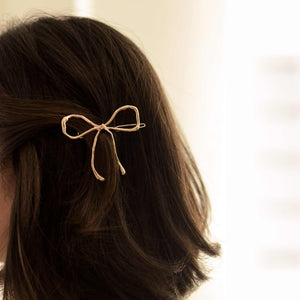 Nar'sha Metal Bow Barrette Hair Clip in Gold