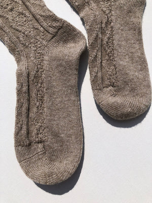 CABLE WOOL SOCKS: Brown / M/L