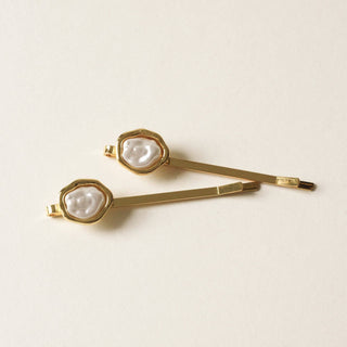 Nar'sha Freshwater Pearl Metal Hair Bobby Pins Gold