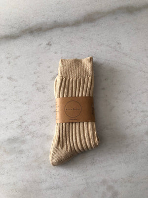 RIBBED COTTON HIGH SOCKS - neutral: Oat / One size : M/L