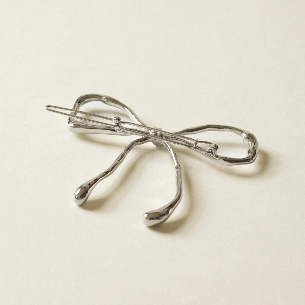 Nar'sha Metal Bow Barrette Hair Clip in Silver