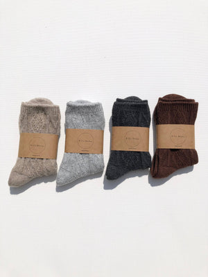 CABLE WOOL SOCKS: Brown / M/L