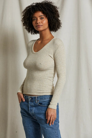 PerfectWhiteTee Whitney Long Sleeve Tee in Heather Oatmeal