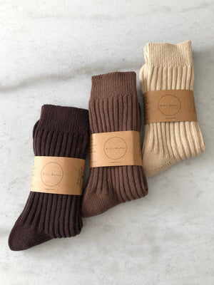 RIBBED COTTON HIGH SOCKS - neutral: Milk chocolate / One size : M/L