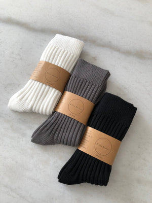 RIBBED COTTON HIGH SOCKS - neutral: White / One size : M/L