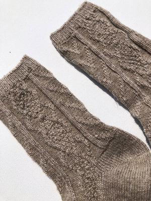 CABLE WOOL SOCKS: Light gray / M/L